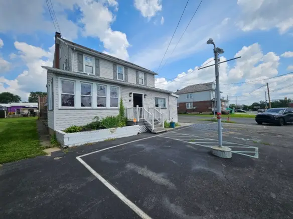 Car Dealership for Lease