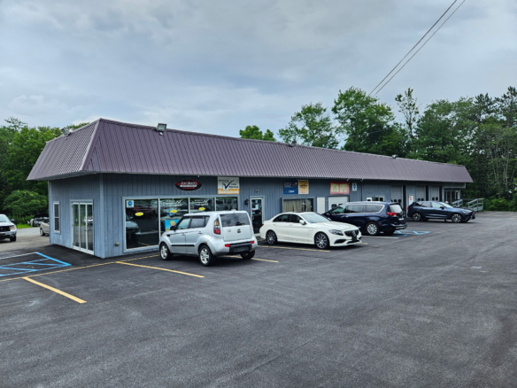 Prime Four-Bay Service Garage & Investment Opportunity