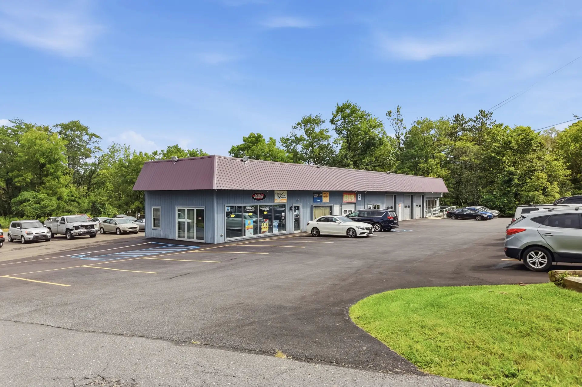dji_20260828103400_0935_d Prime Four-Bay Service Garage & Investment Opportunity