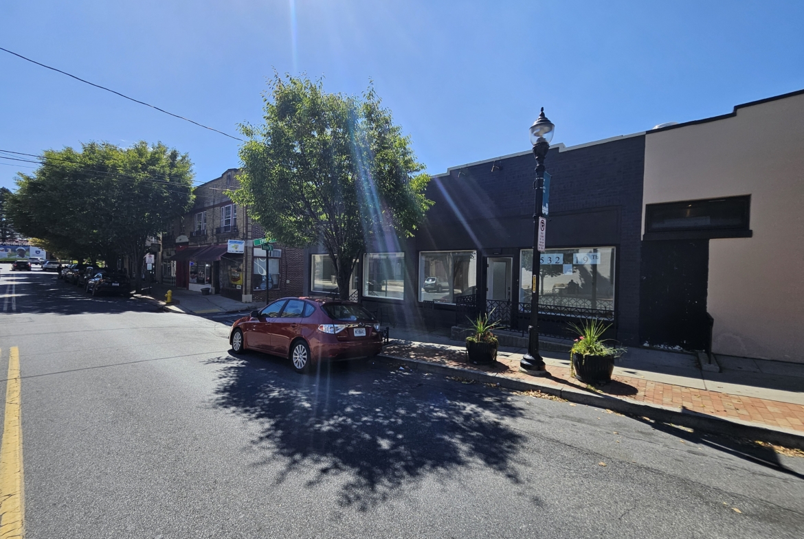 Retail Space Available for Lease in the West End of Allentown